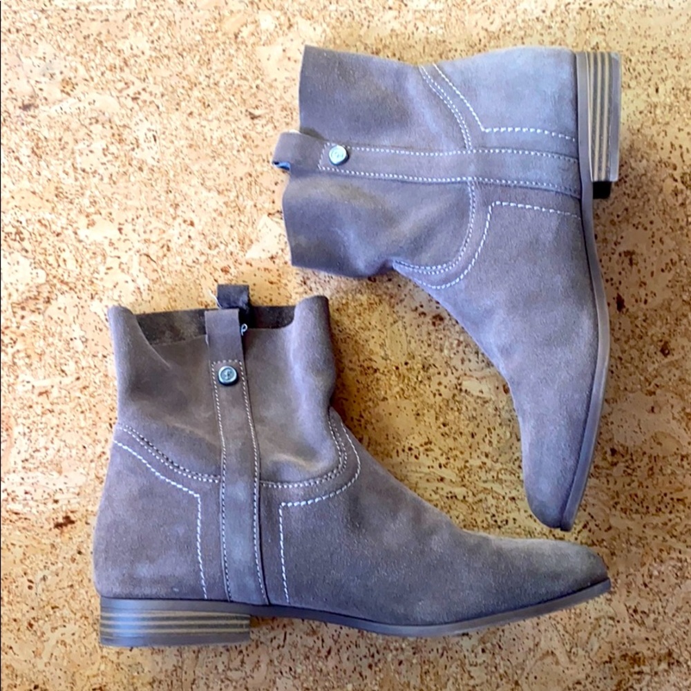 ✨FRYE✨CHELSEA ANKLE BOOT SUEDE SLIP ON SIZE 10M